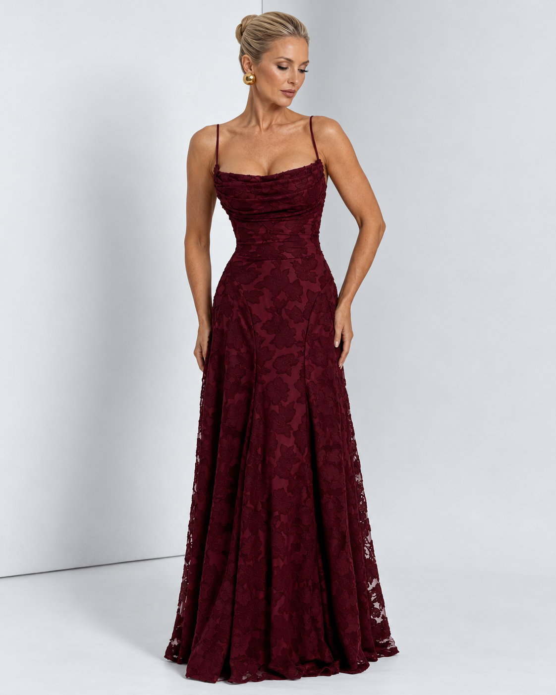Ava | Robe Longue en Brocart Fleuri