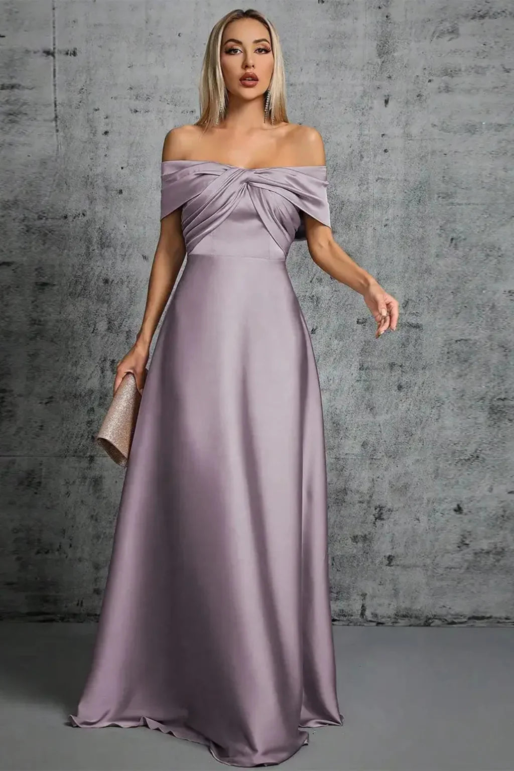 Iona | Robe Longue Plissée Épaules Dénudées